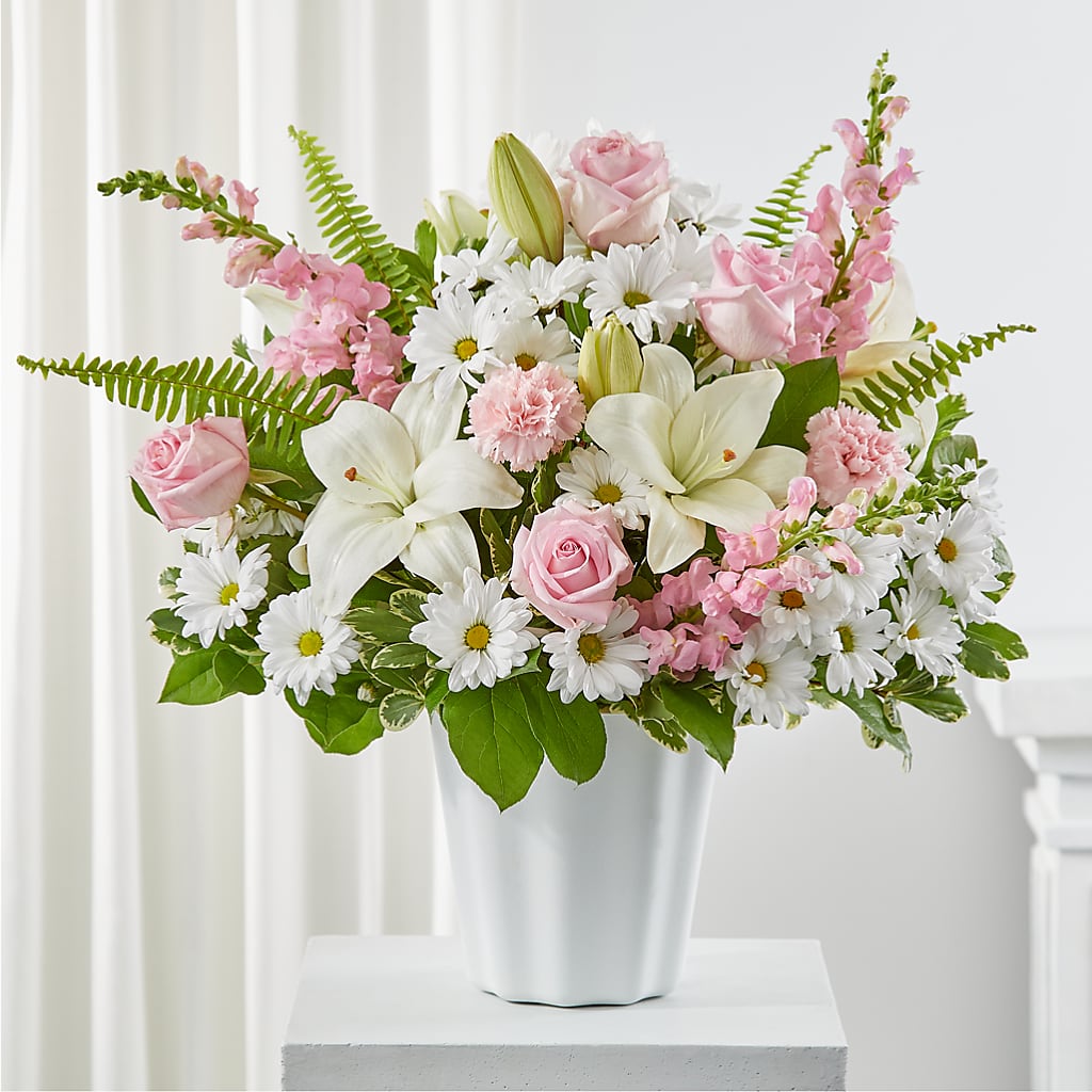 Soft Touch Tabletop Basket – Beaver Creek Florist, Markham ON