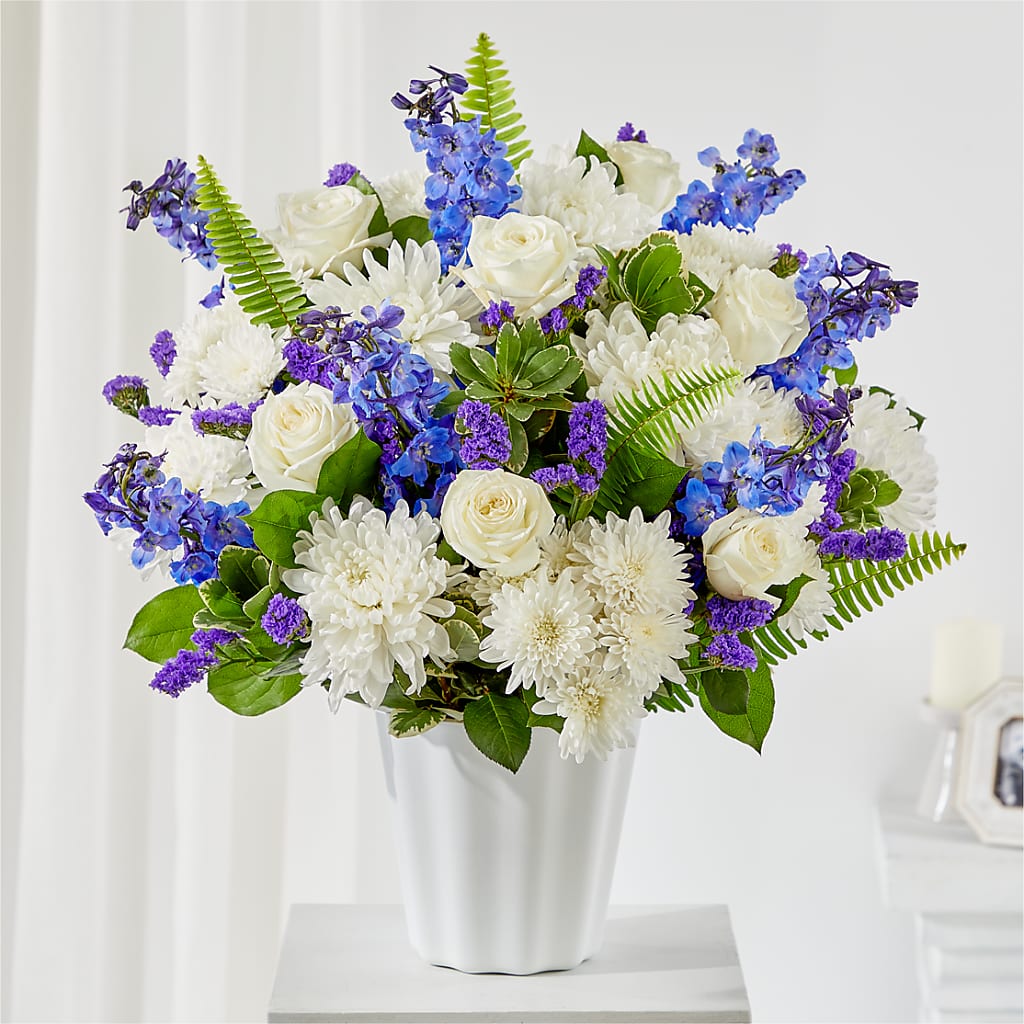 Hold Dear Tabletop Basket – Beaver Creek Florist, Markham ON