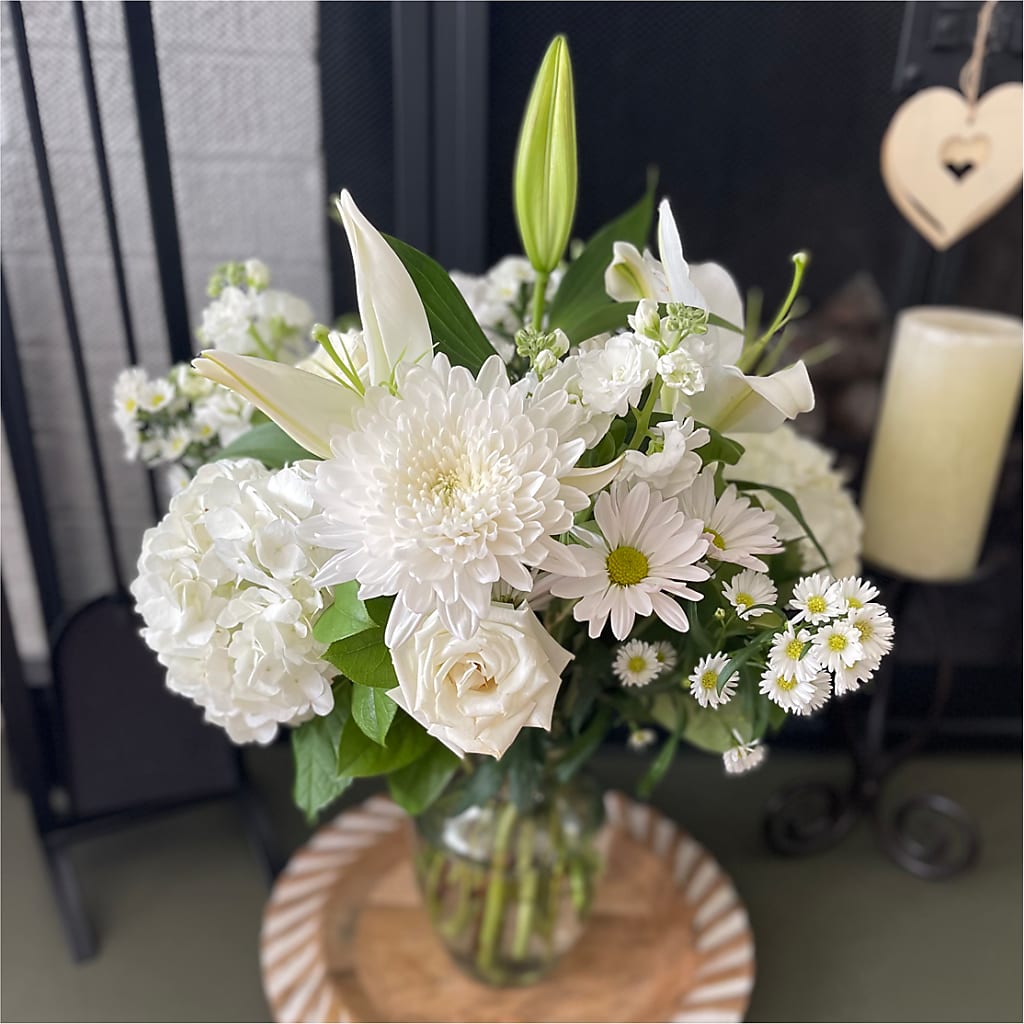 Classic Ivory – A Florist Original –  Beaver Creek Florist, Markham ON